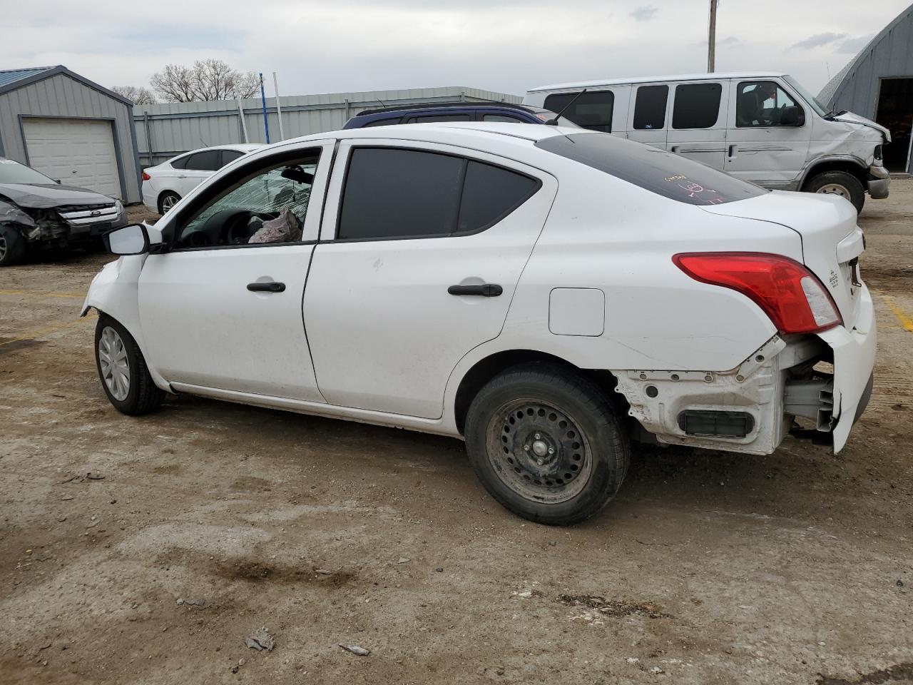 3N1CN7AP0JL817592 2018 Nissan Versa S