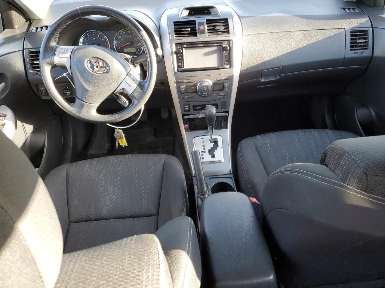 5YFBU4EE6DP117084 2013 Toyota Corolla Base