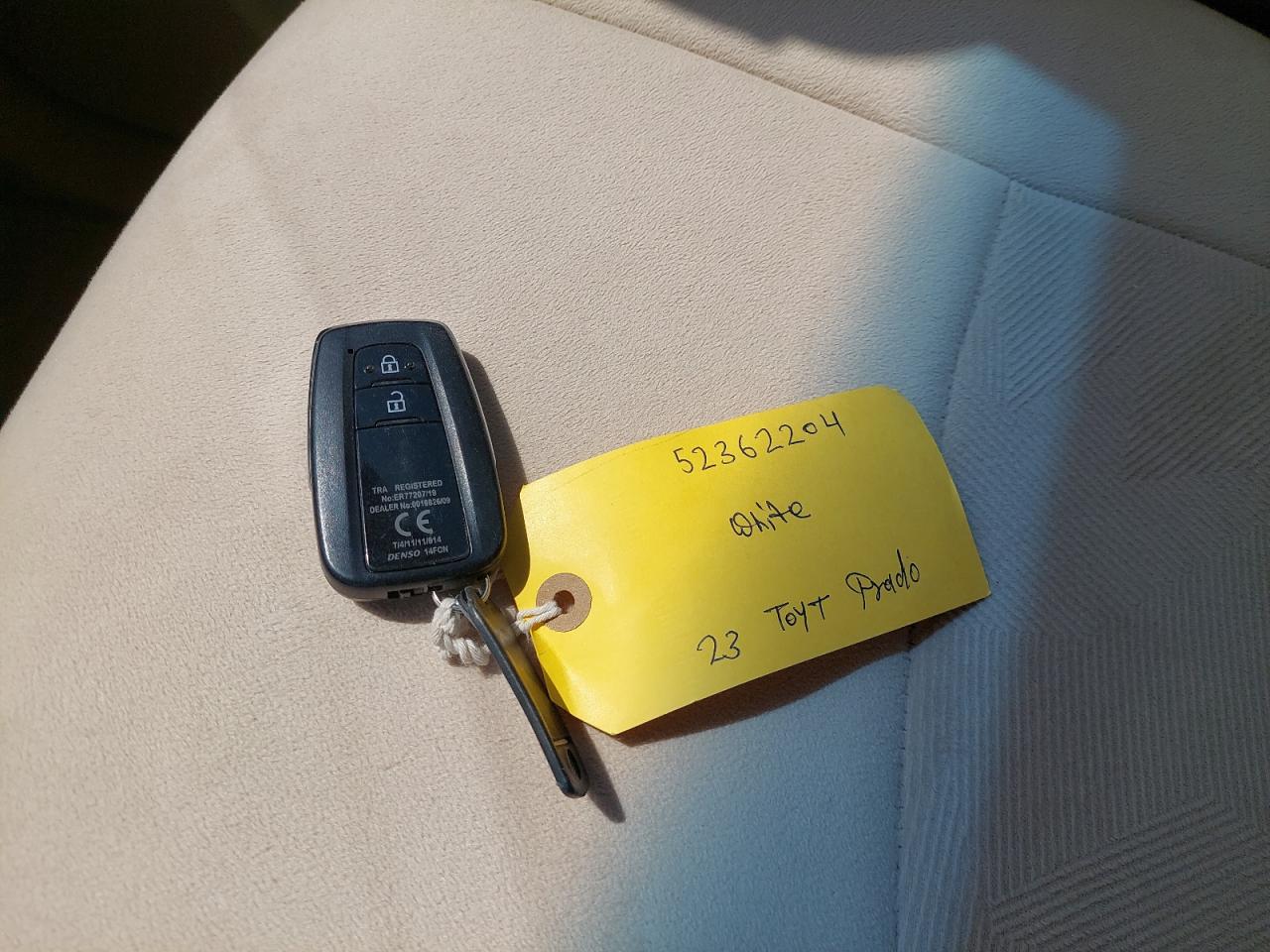 JTEBU3FJ4P5097260 Auction: COPART UAE Lot: 52362204 Location: DUBAI INDUSTRIAL CITY - DUBAI JTEBU3FJ4P5097260 TOYOTA PRADO 2023 WHITE Photo 17