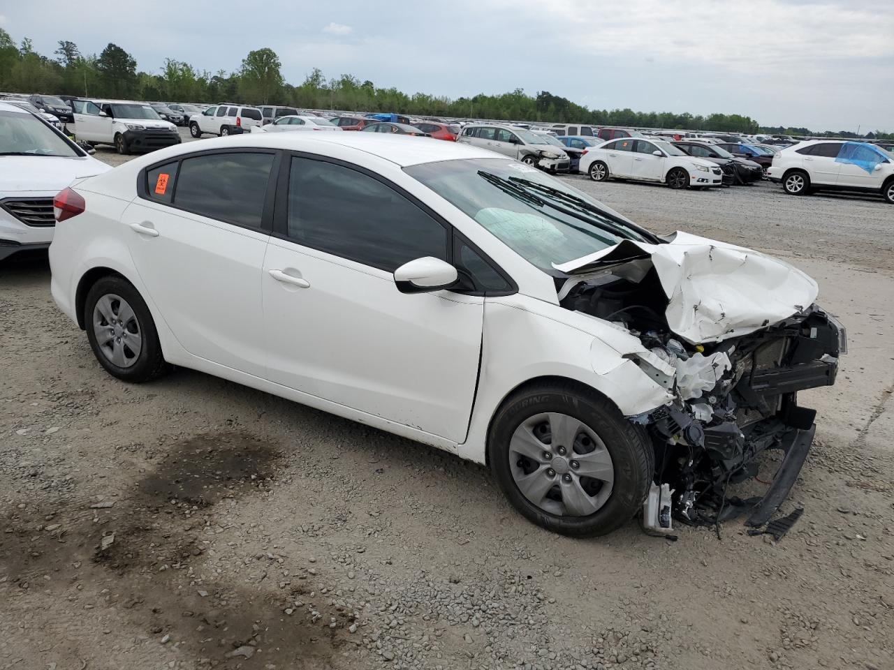 3KPFK4A77HE073568 2017 Kia Forte Lx