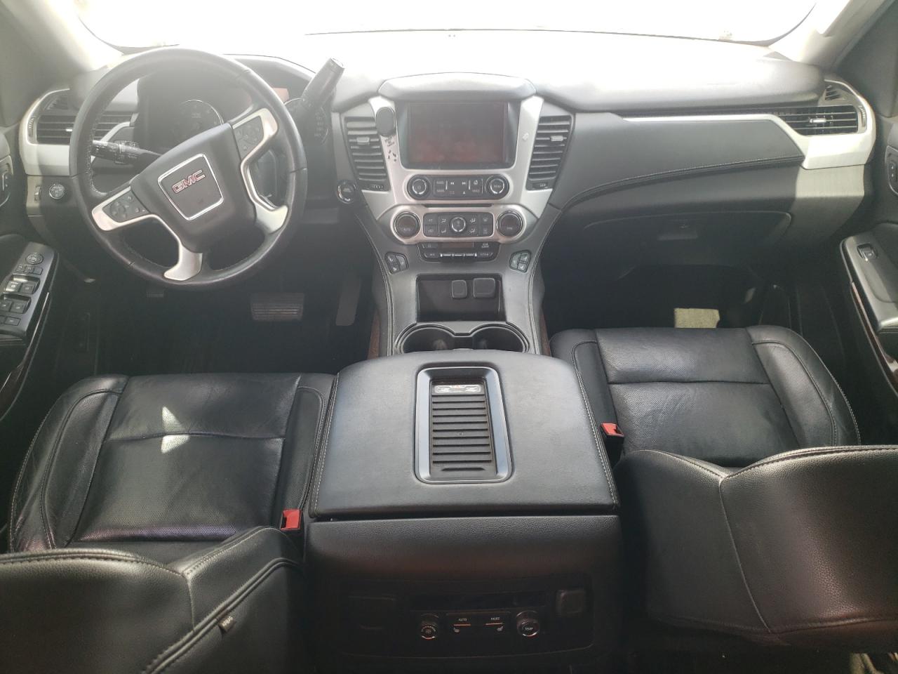 1GKS1GKC0HR273909 2017 GMC Yukon Xl C1500 Slt