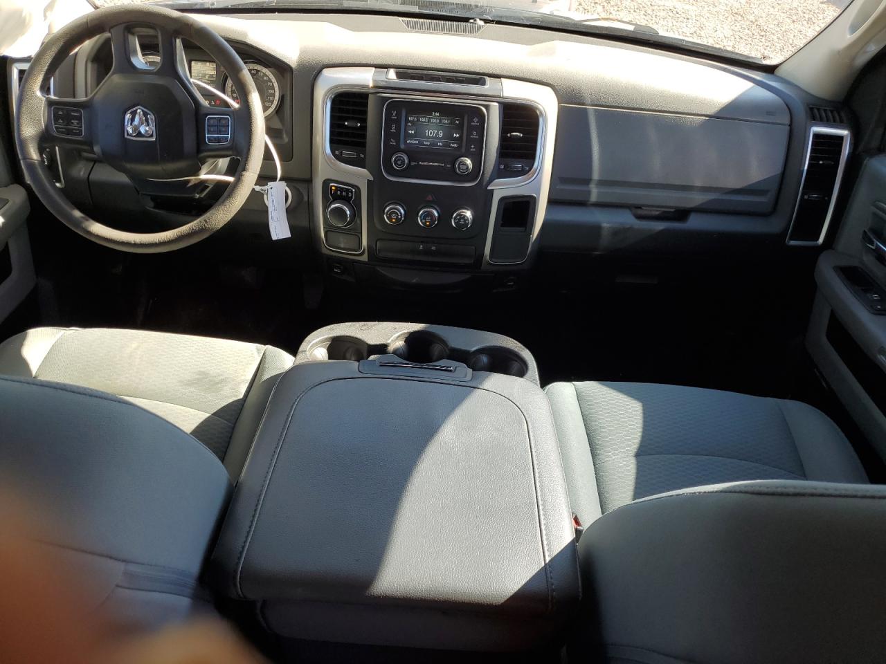 1C6RR6GT6HS512787 2017 Ram 1500 Slt