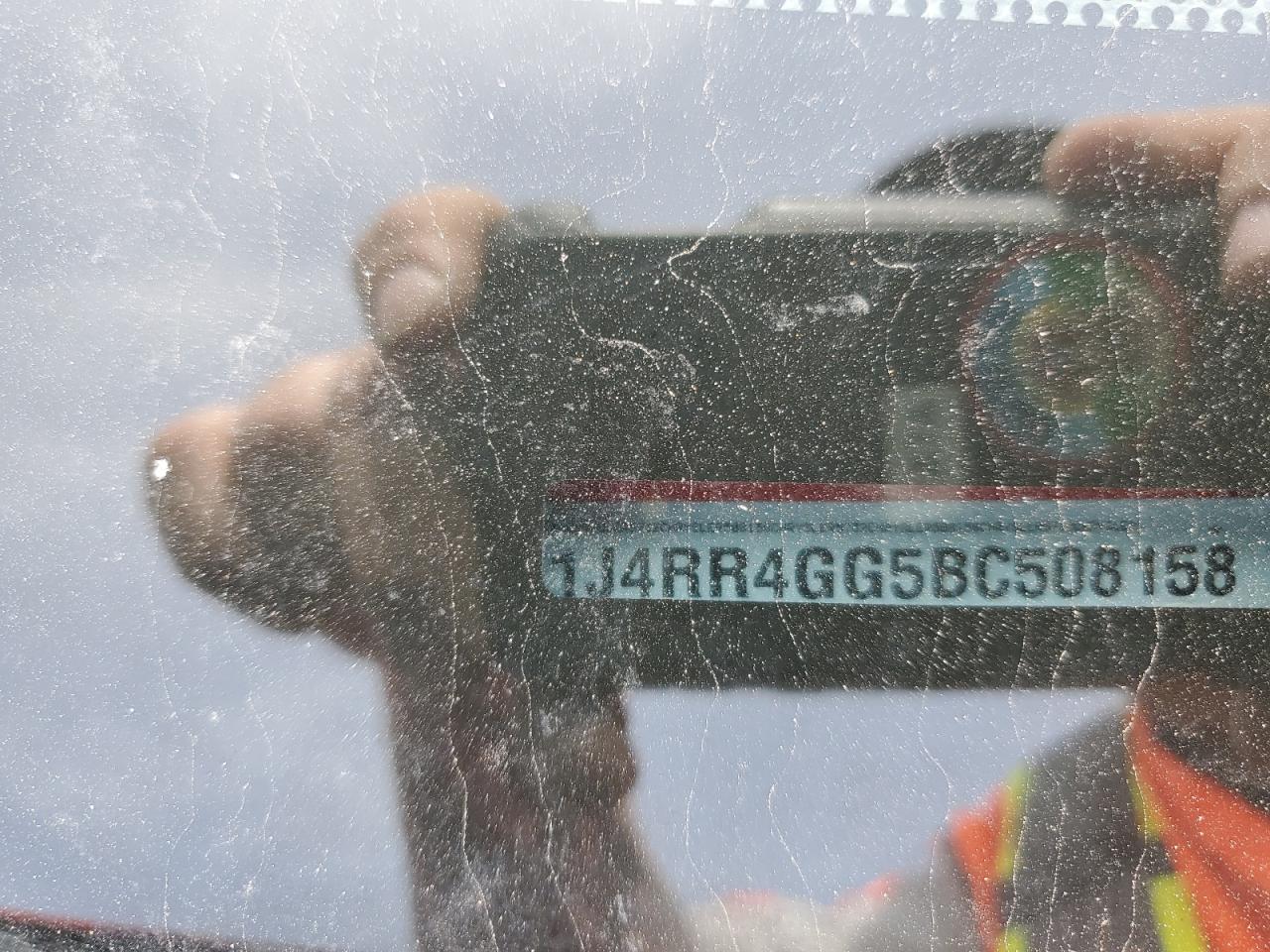 1J4RR4GG5BC508158 2011 Jeep Grand Cherokee Laredo