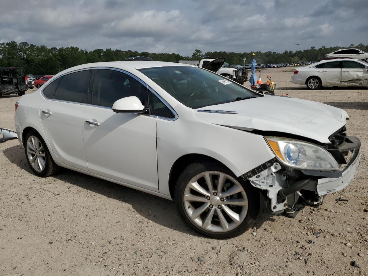 1G4PR5SK2D4237079 2013 Buick Verano Convenience