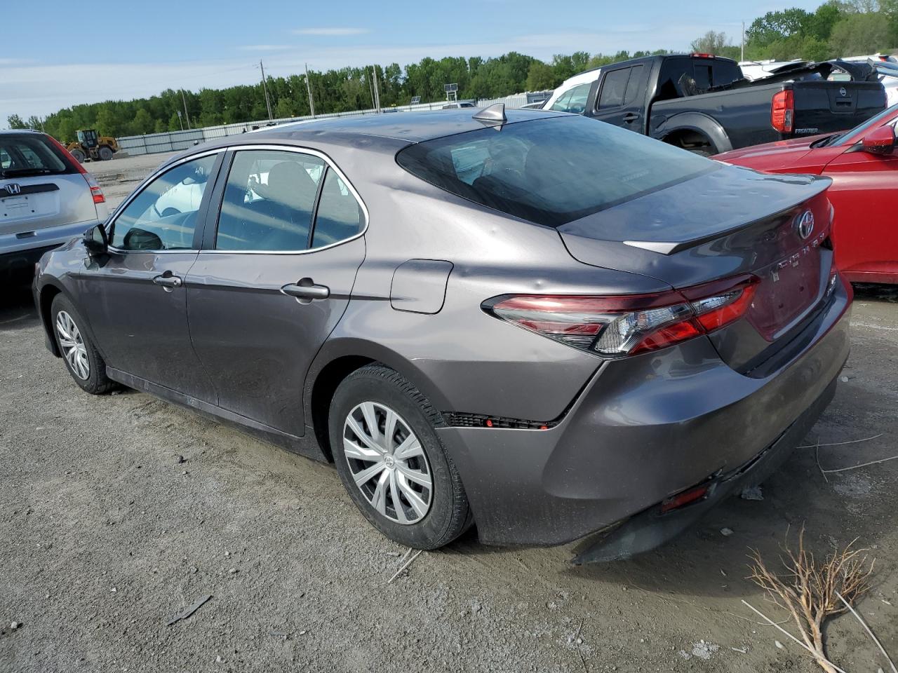 4T1C31AK0NU570098 2022 Toyota Camry Le