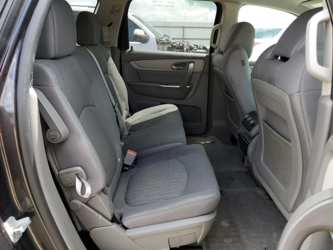 1GNKRFKD0EJ296938 2014 Chevrolet Traverse Ls