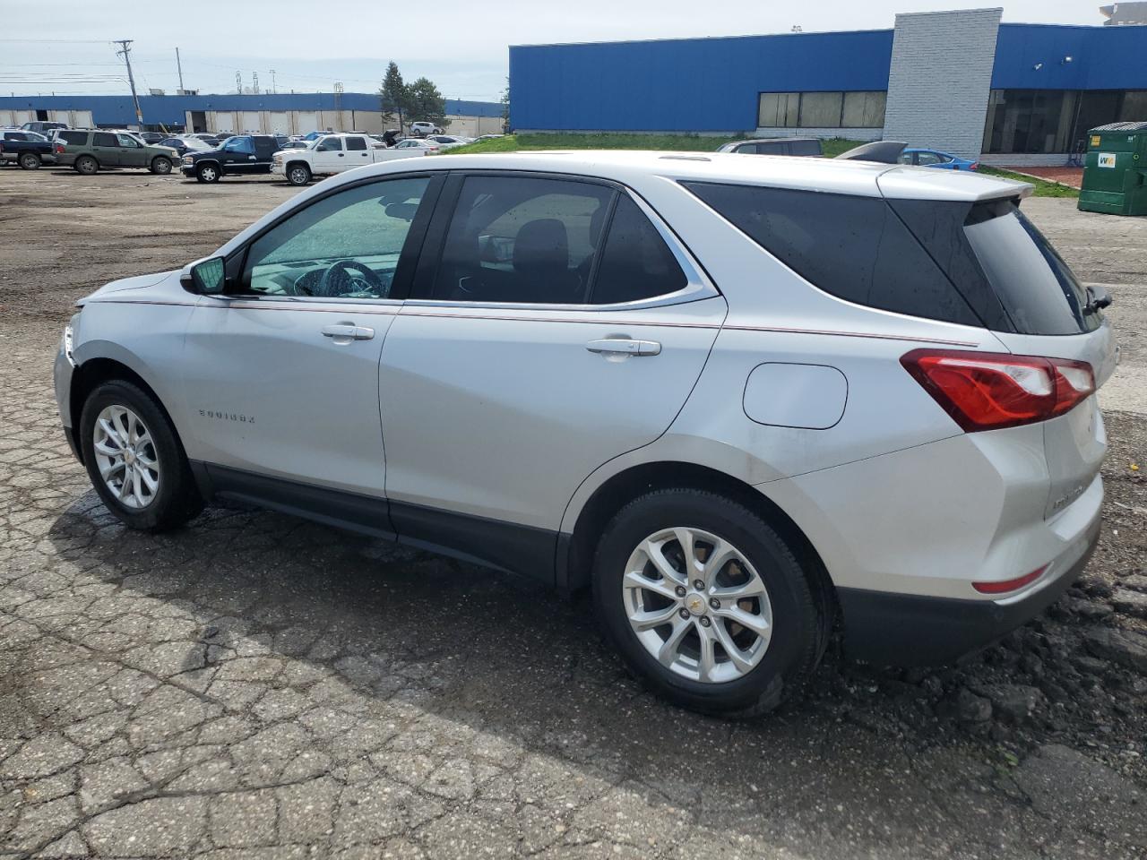 2GNAXJEV7J6176621 2018 Chevrolet Equinox Lt