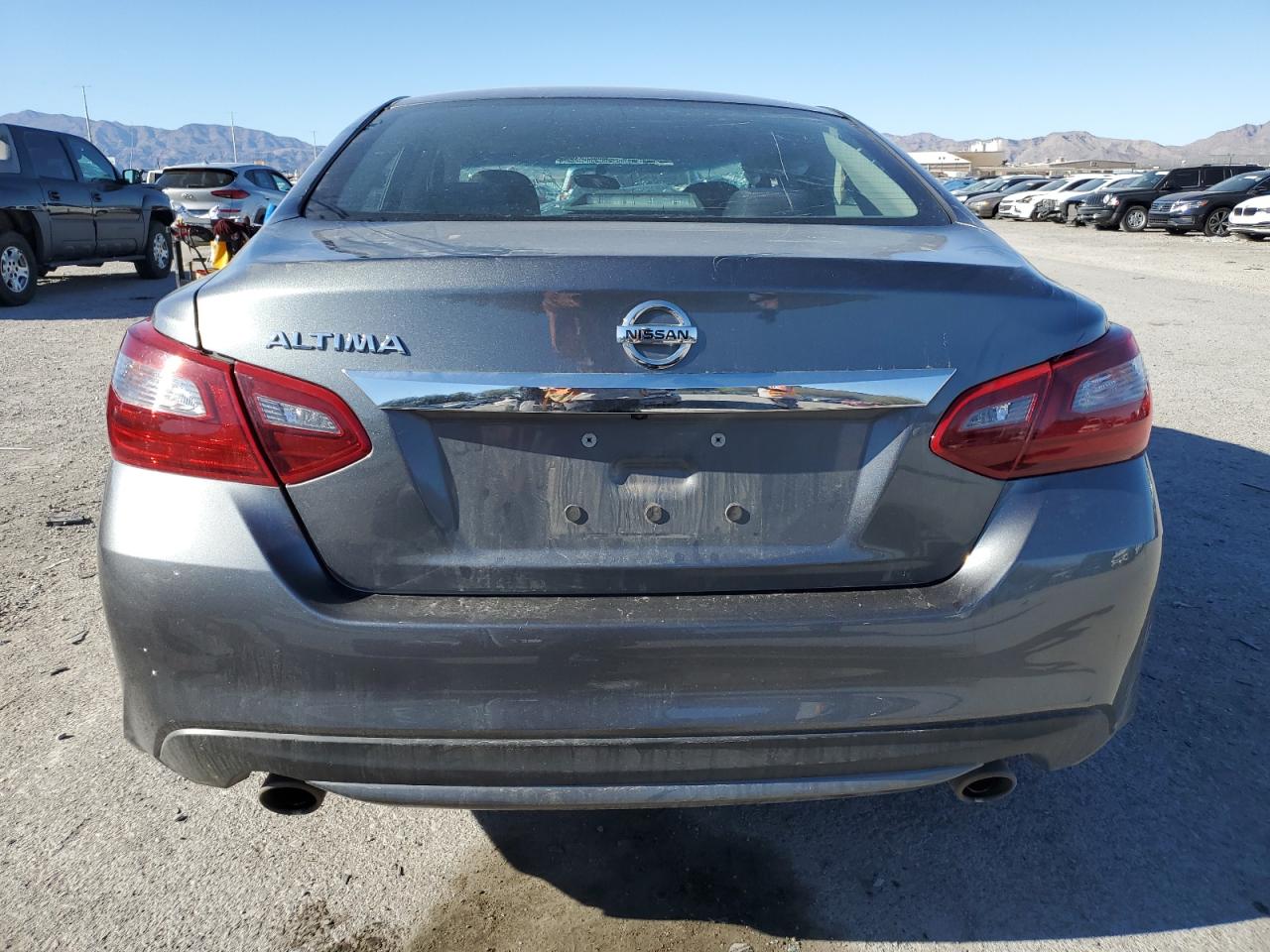 2018 Nissan Altima 2.5 vin: 1N4AL3AP1JC212095