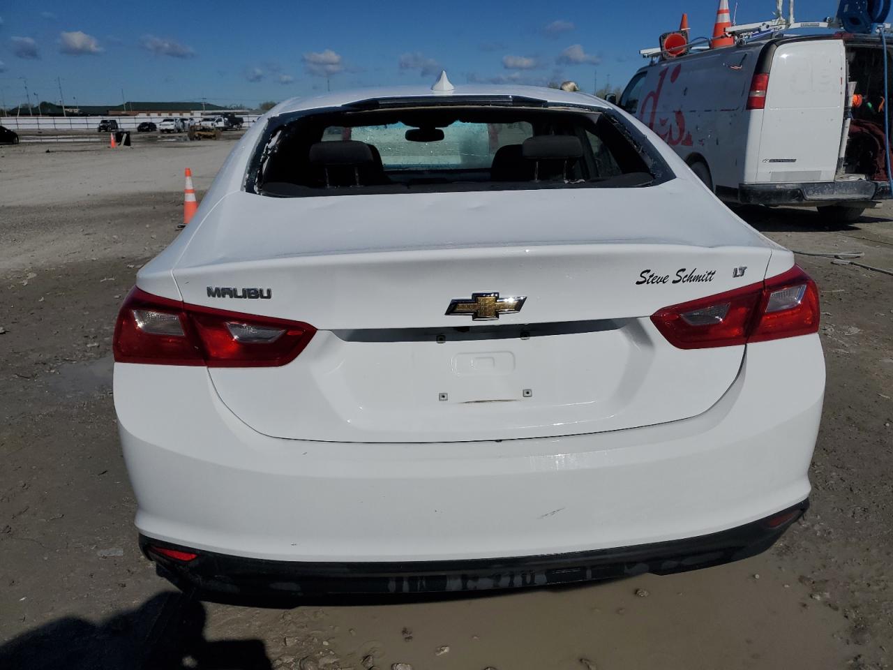 1G1ZD5ST0JF257151 2018 Chevrolet Malibu Lt