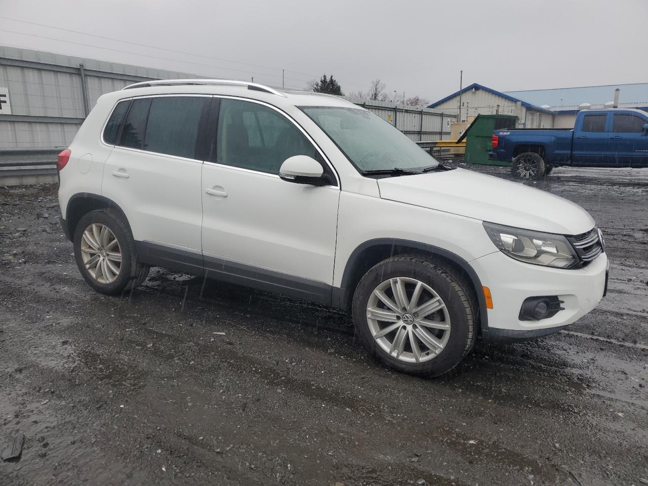 WVGBV7AX6GW519281 2016 Volkswagen Tiguan S