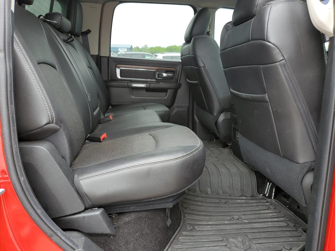 1C6RR7NT3GS288353 2016 Ram 1500 Laramie