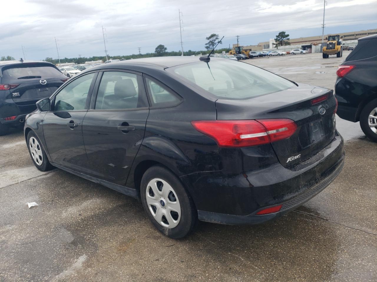 2017 Ford Focus S vin: 1FADP3E28HL276676