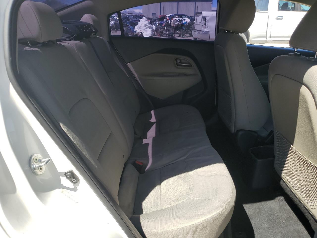 KNADM4A3XE6384747 2014 Kia Rio Lx