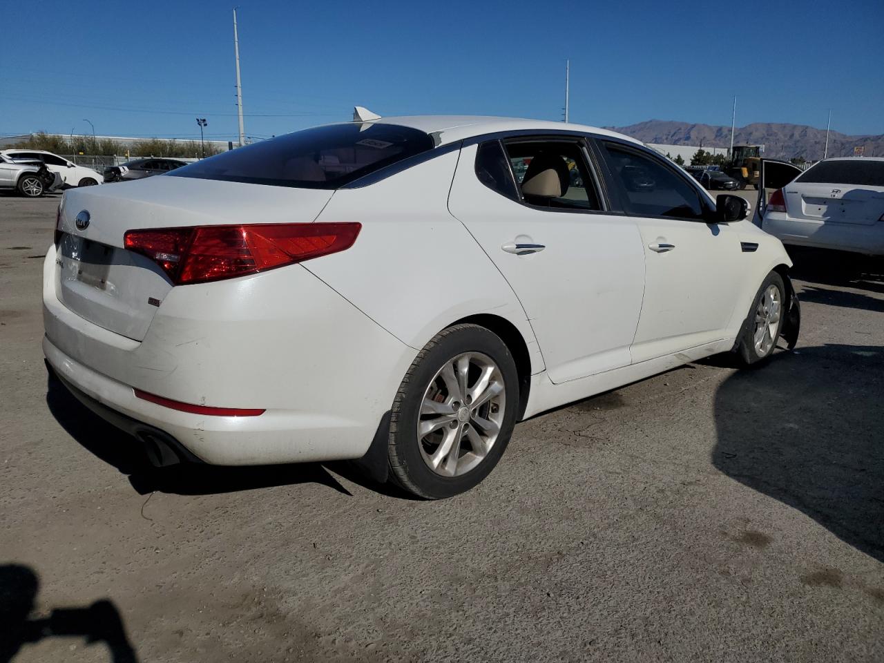 2013 Kia Optima Lx vin: 5XXGM4A74DG195790