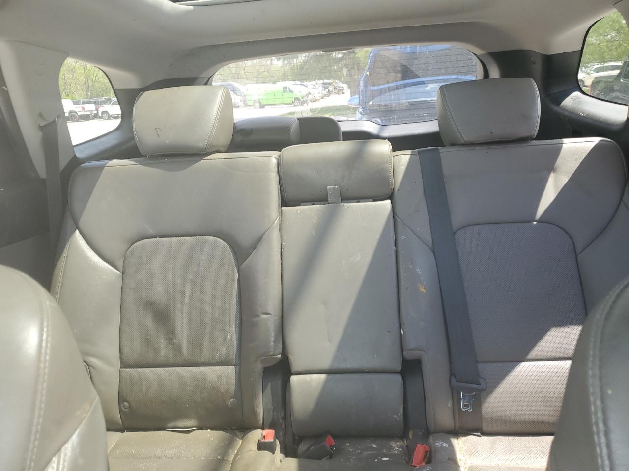 KM8SRDHF3HU212678 2017 Hyundai Santa Fe Se Ultimate