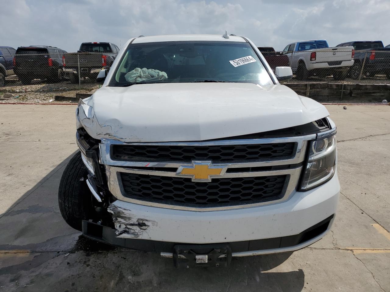 2017 Chevrolet Tahoe C1500 Lt vin: 1GNSCBKC8HR252855