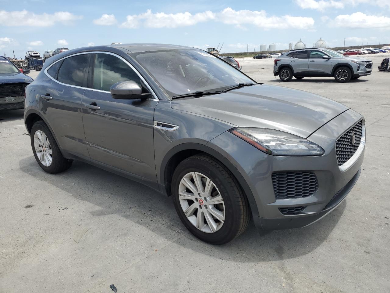 SADFJ2FX8J1Z31983 2018 Jaguar E-Pace S