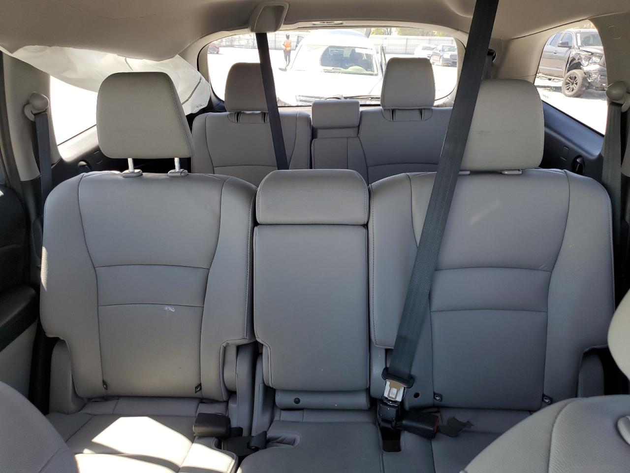 2019 Honda Pilot Exl vin: 5FNYF6H53KB025855