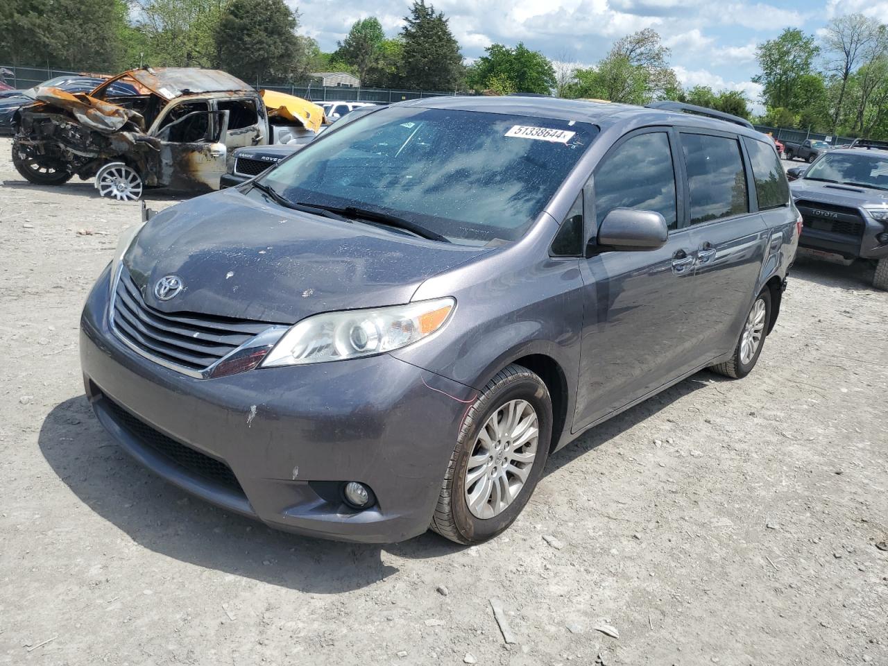 2015 Toyota Sienna Xle vin: 5TDYK3DC4FS638387