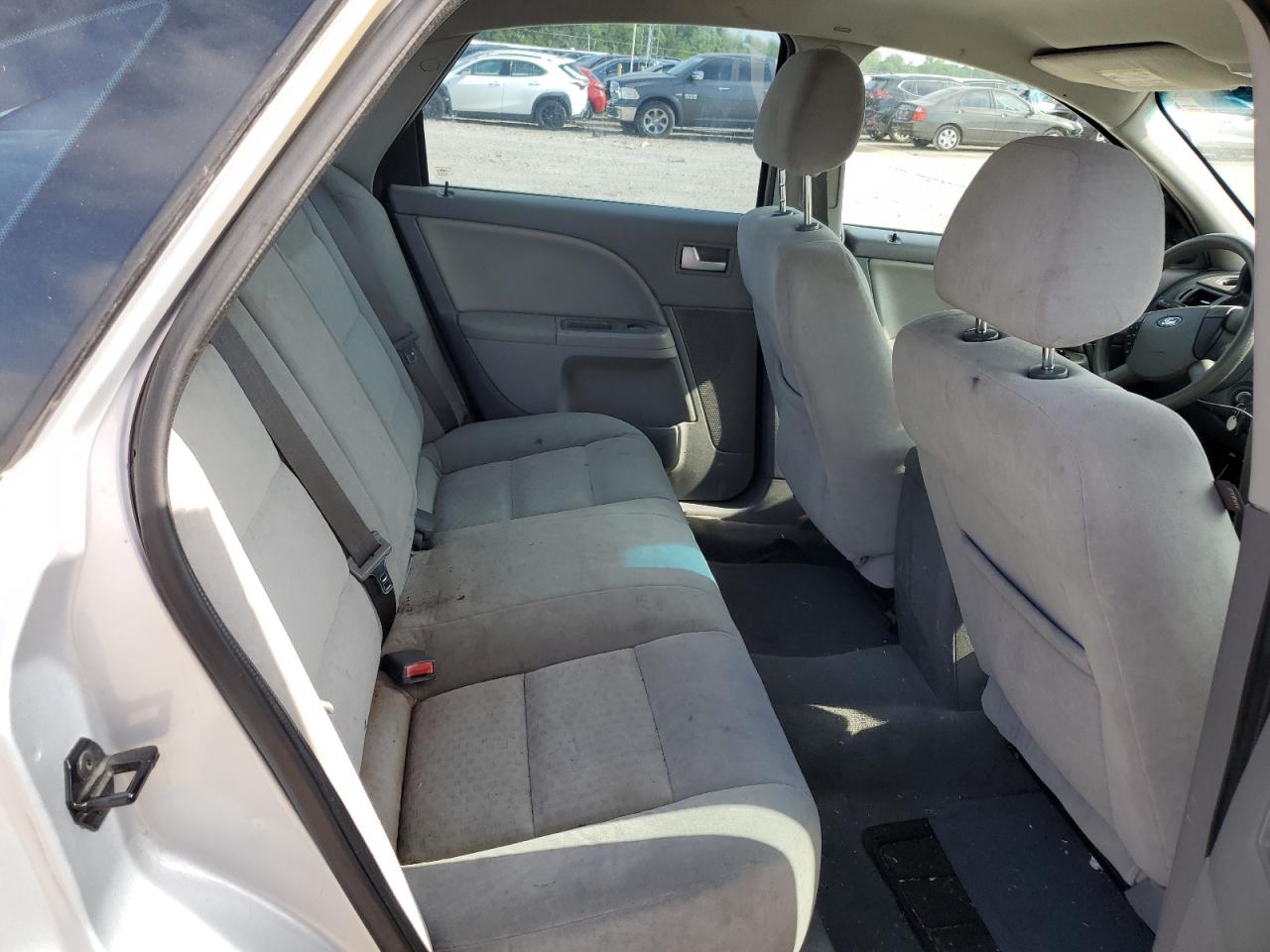 1FAHP23115G117394 2005 Ford Five Hundred Se