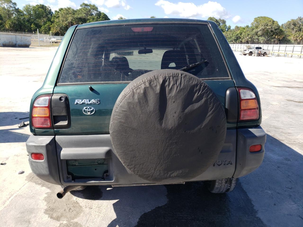 JT3GP10V8X7042630 1999 Toyota Rav4