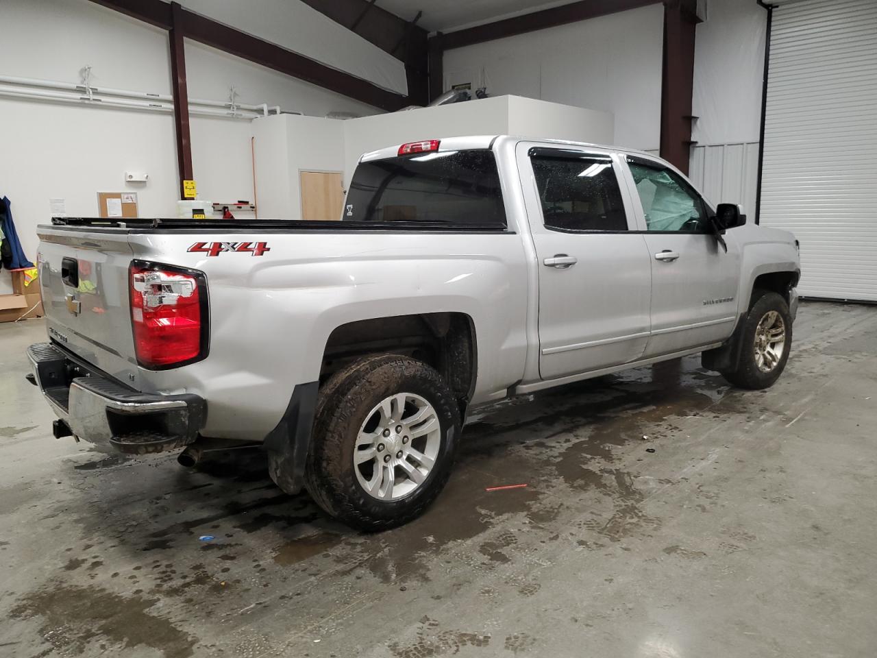 2018 Chevrolet Silverado K1500 Lt vin: 3GCUKREC2JG561882