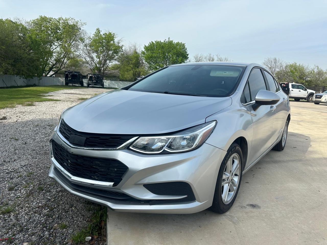 VIN: 1G1BE5SM6J7115002 2018 CHEVROLET CRUZE