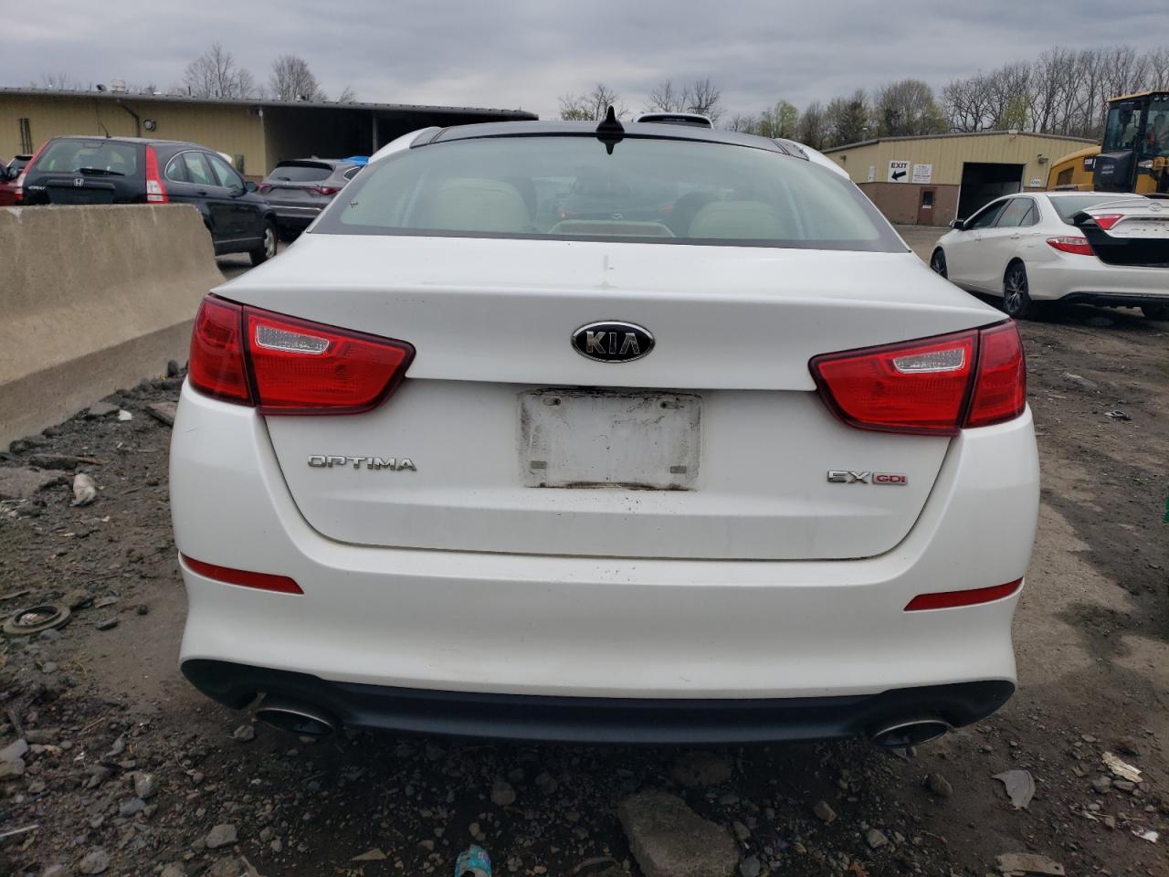 5XXGN4A72FG356010 2015 Kia Optima Ex