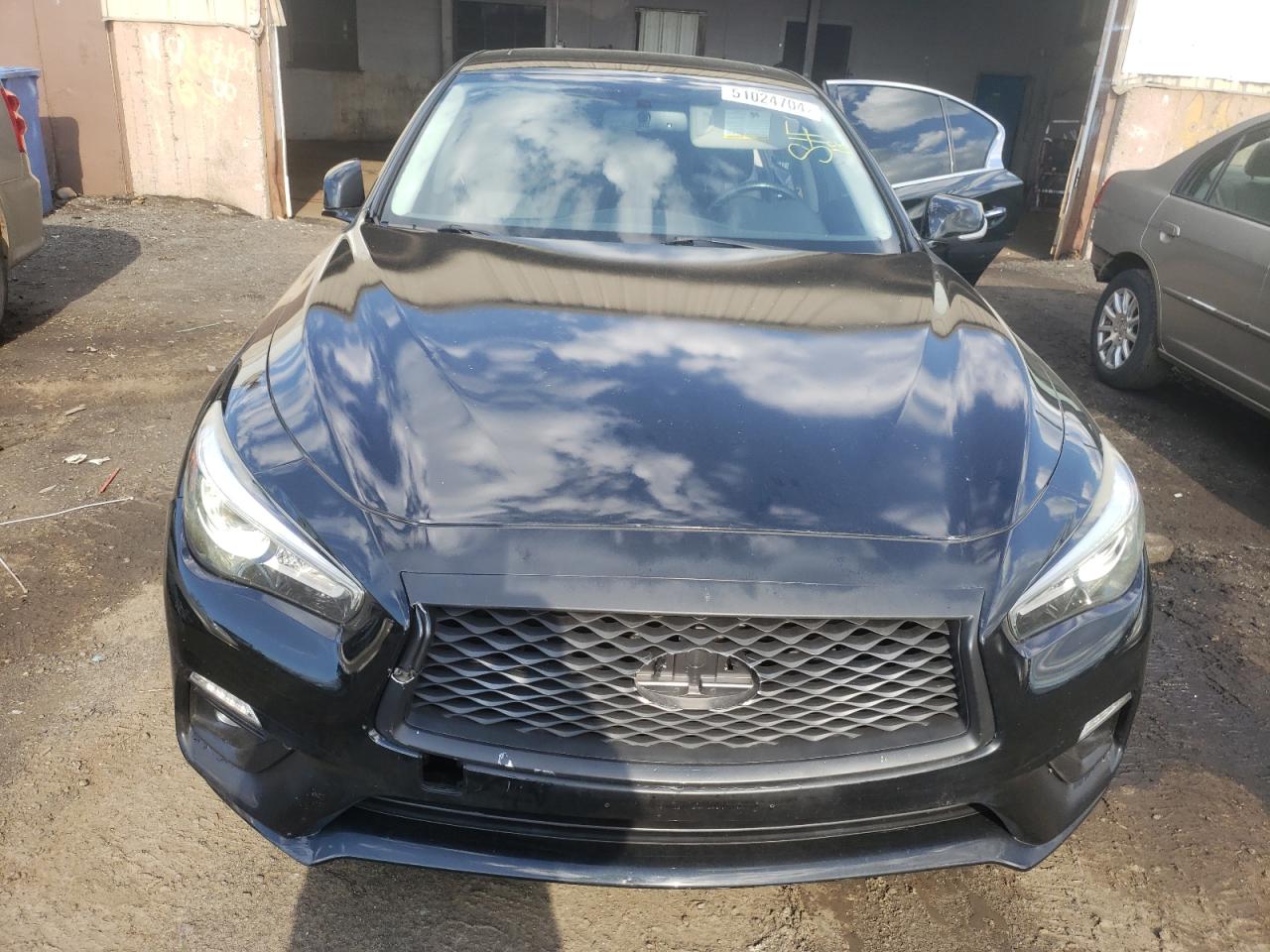 JN1EV7AR6JM441299 2018 Infiniti Q50 Luxe