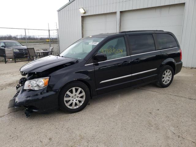 Lot #2455236342 2016 CHRYSLER TOWN & COU salvage car