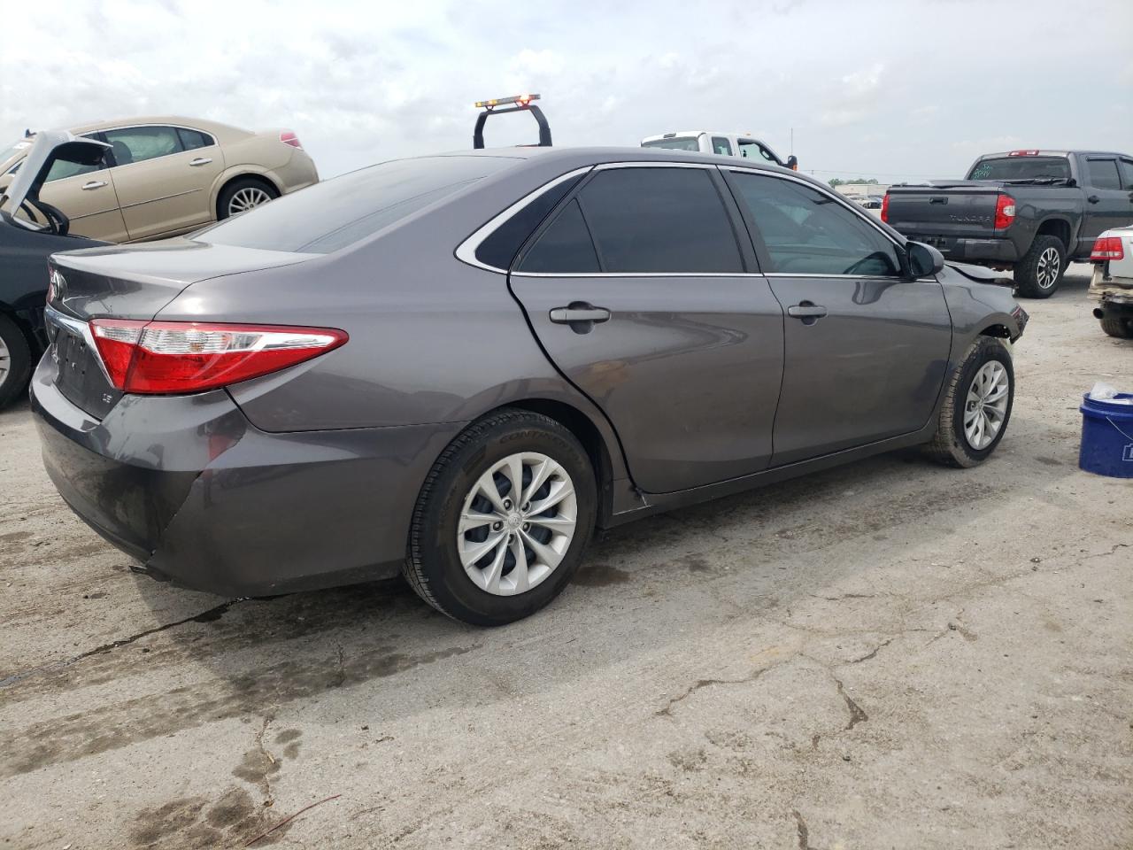 4T4BF1FK3FR482262 2015 Toyota Camry Le