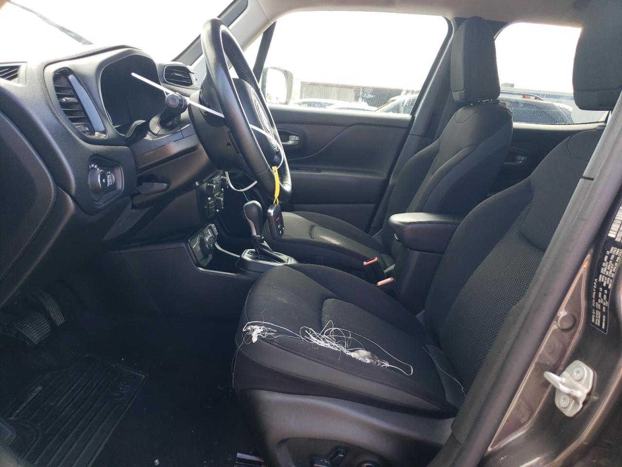 ZACNJBBB2LPL43241 2020 Jeep Renegade Latitude