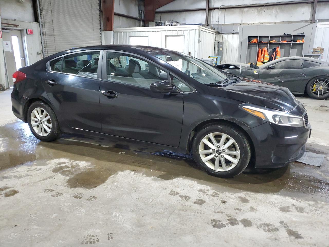 3KPFL4A78HE008130 2017 Kia Forte Lx