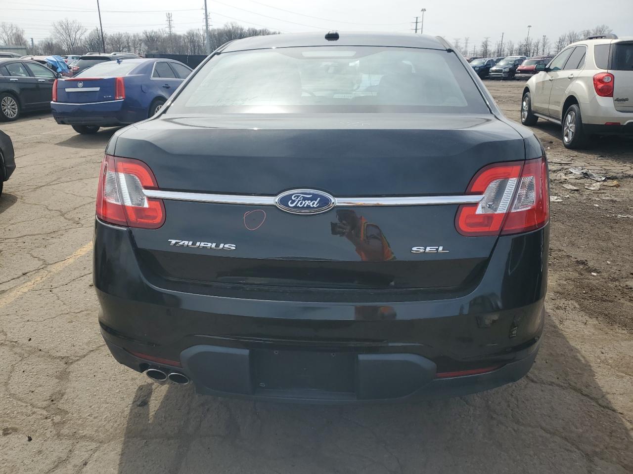 1FAHP2EW5AG158078 2010 Ford Taurus Sel