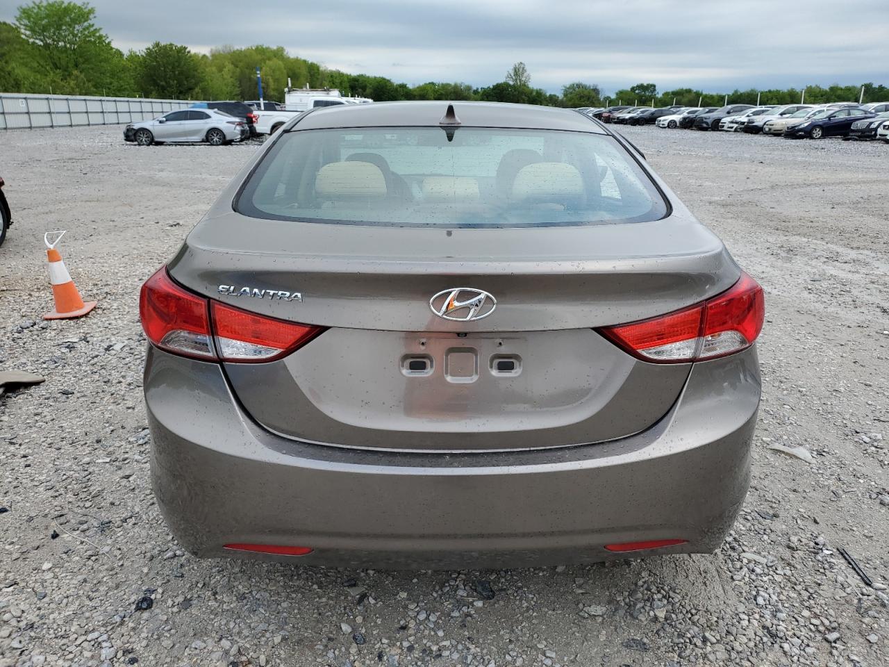 5NPDH4AE9DH417668 2013 Hyundai Elantra Gls