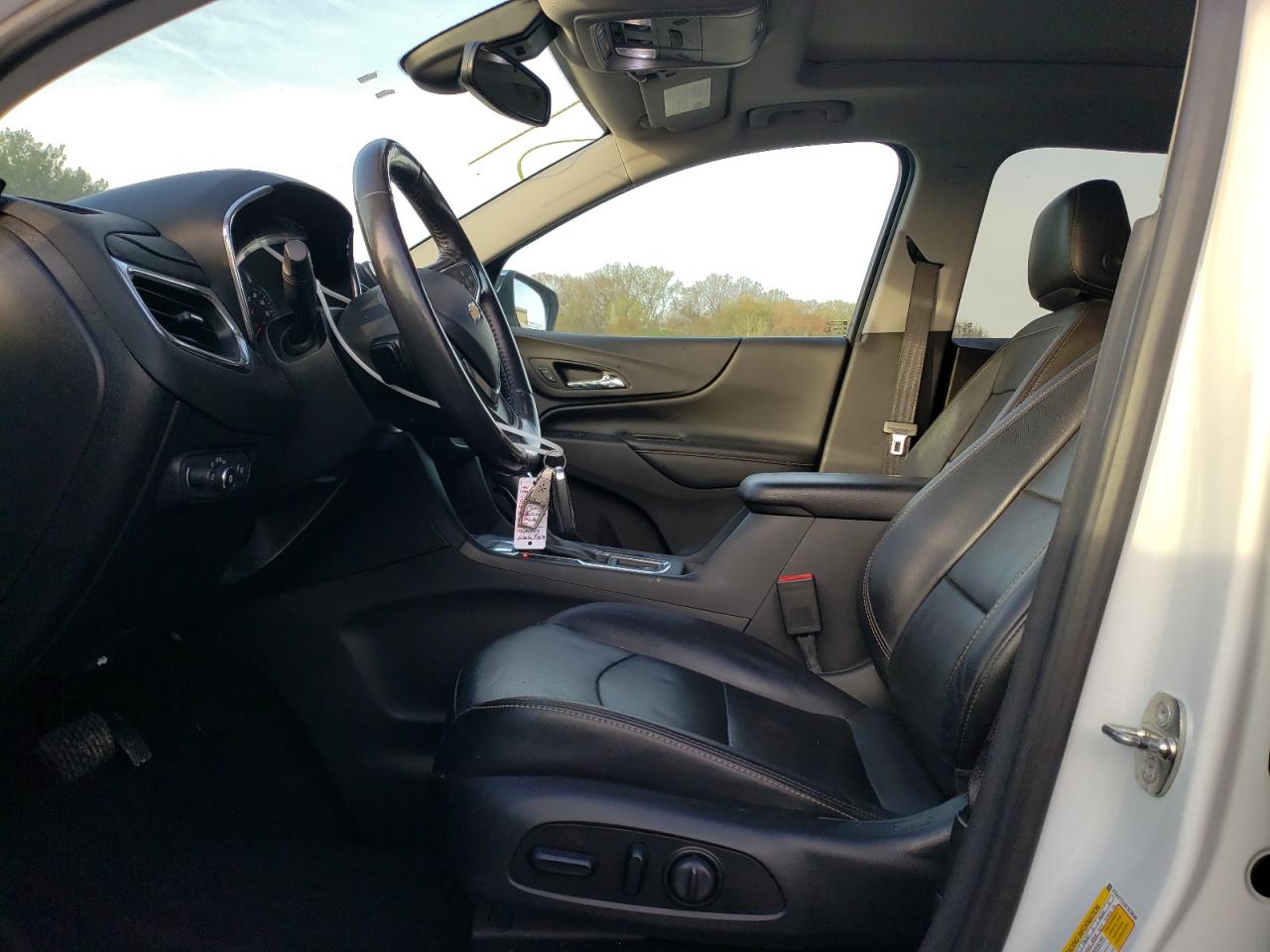 3GNAXYEX2KS638080 2019 Chevrolet Equinox Premier