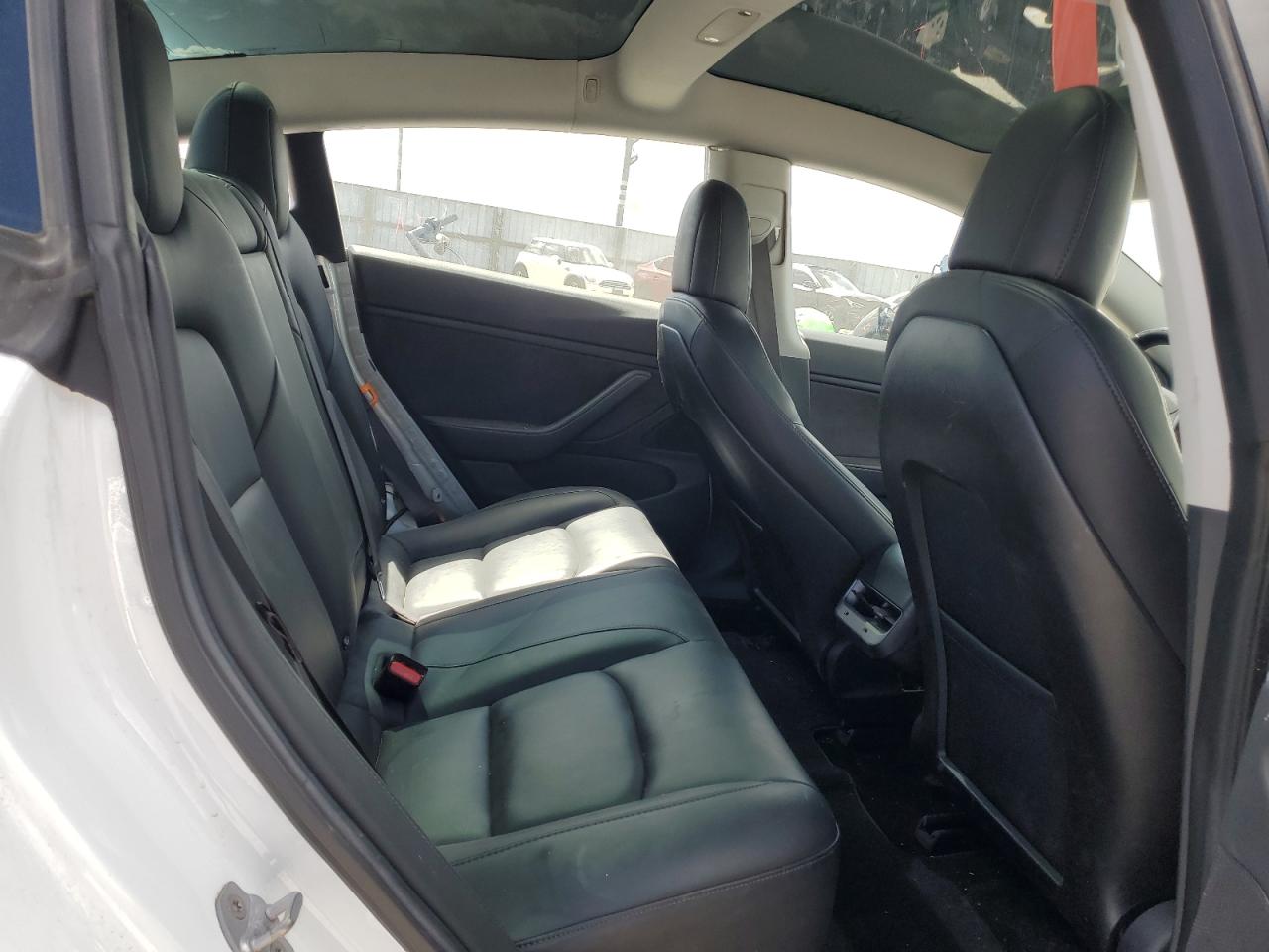 5YJ3E1EB5JF066755 2018 Tesla Model 3