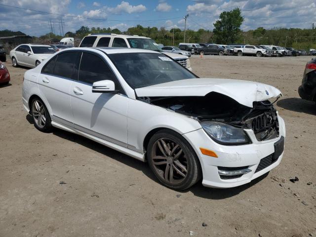 VIN WDDGF8AB5DR246996 2013 Mercedes-Benz C-Class, 3... no.4