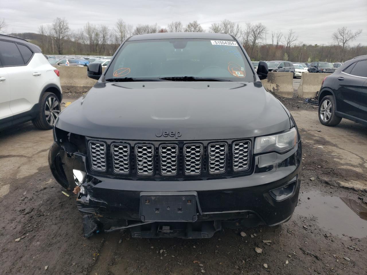 1C4RJFAG6JC237272 2018 Jeep Grand Cherokee Laredo