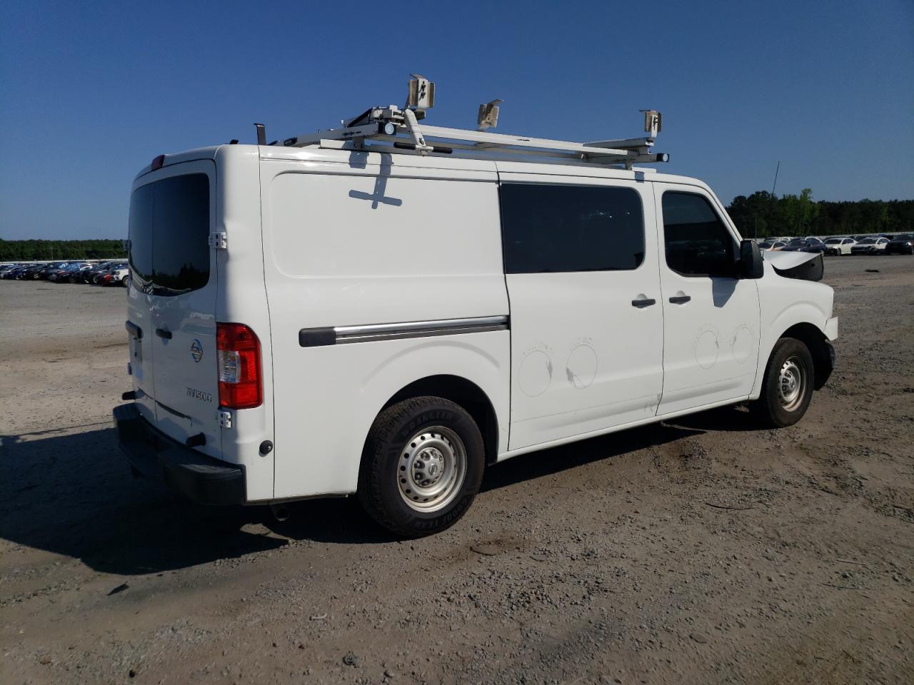 NISSAN NV1500 1500 S