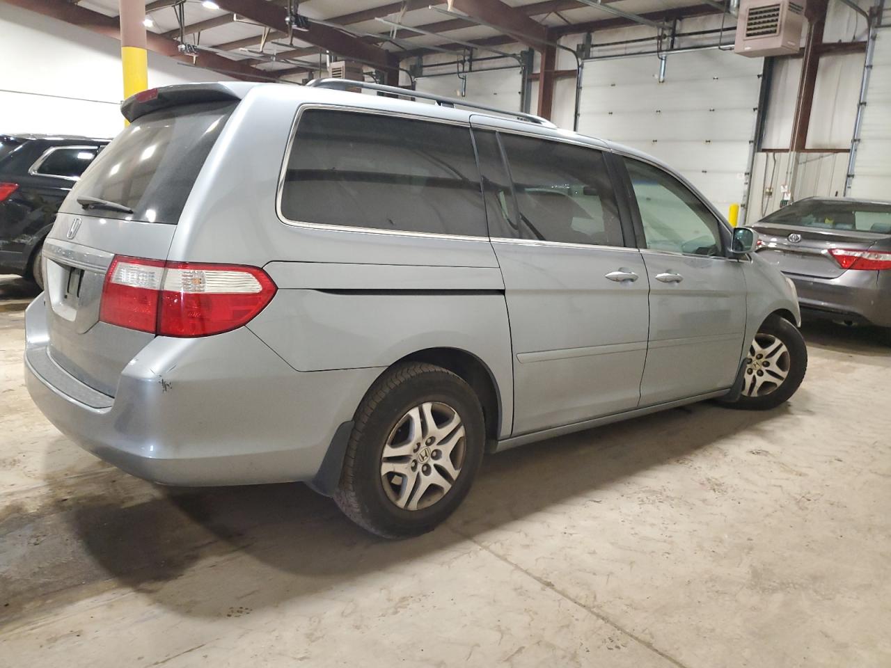 5FNRL38756B088037 2006 Honda Odyssey Exl