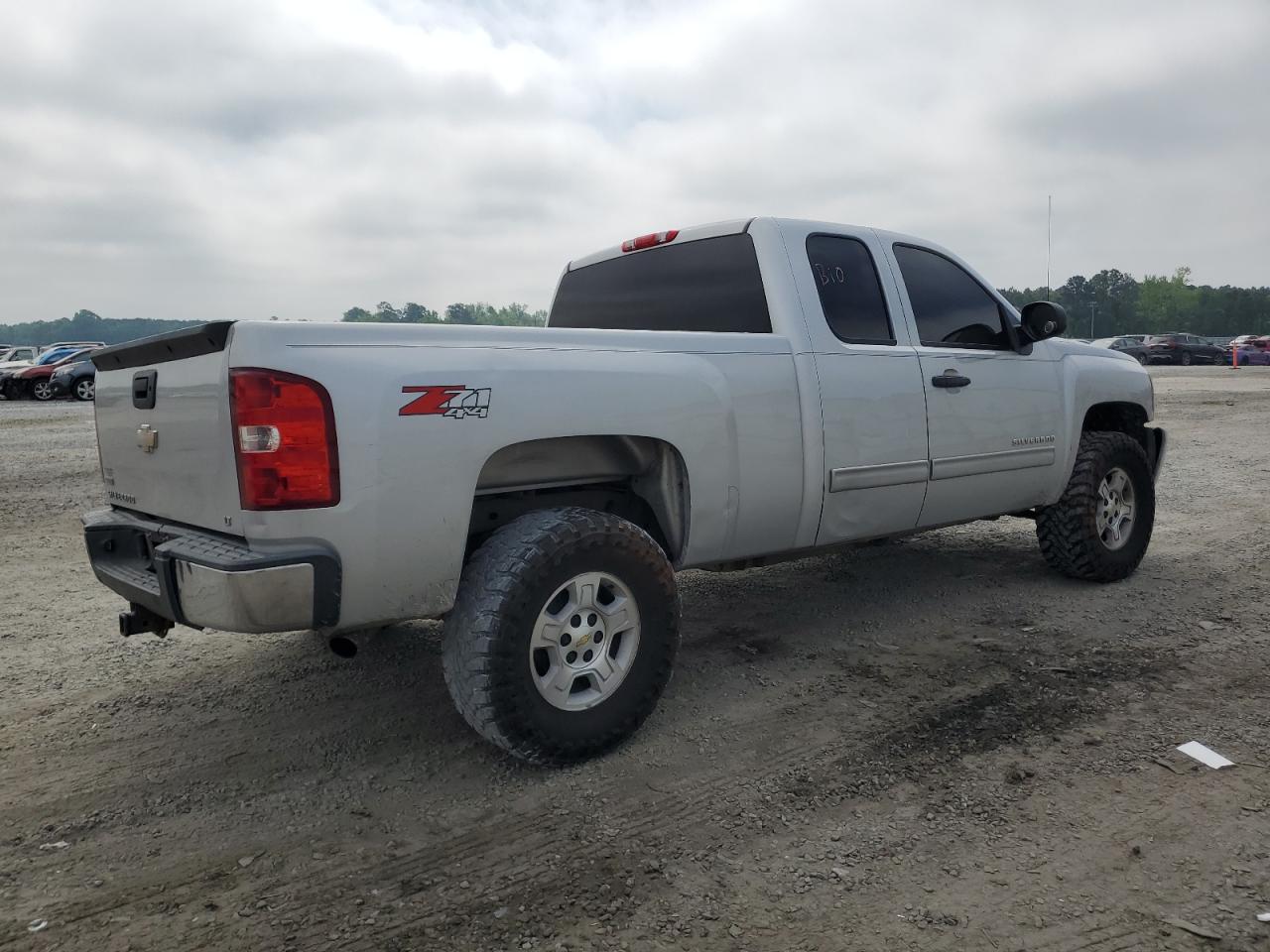 1GCRKSE33BZ139716 2011 Chevrolet Silverado K1500 Lt