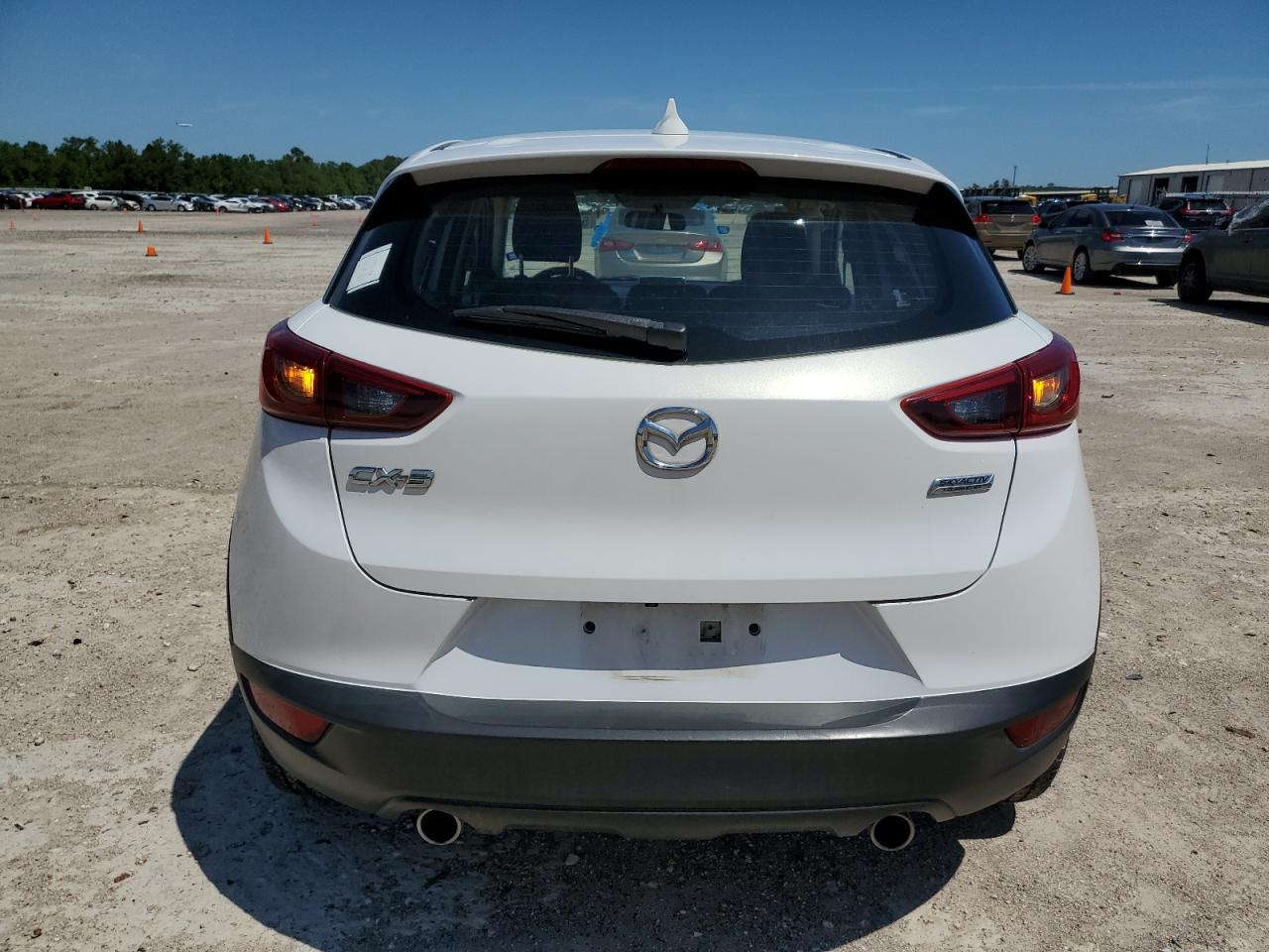 JM1DKDB7XH0142140 2017 Mazda Cx-3 Sport