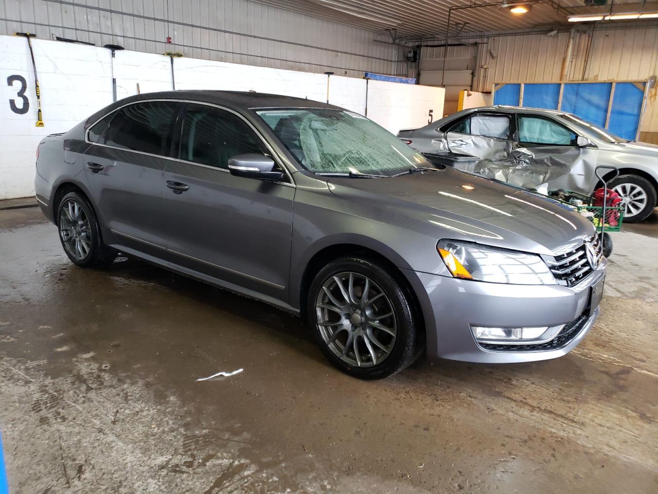 1VWCN7A35EC088143 2014 Volkswagen Passat Sel