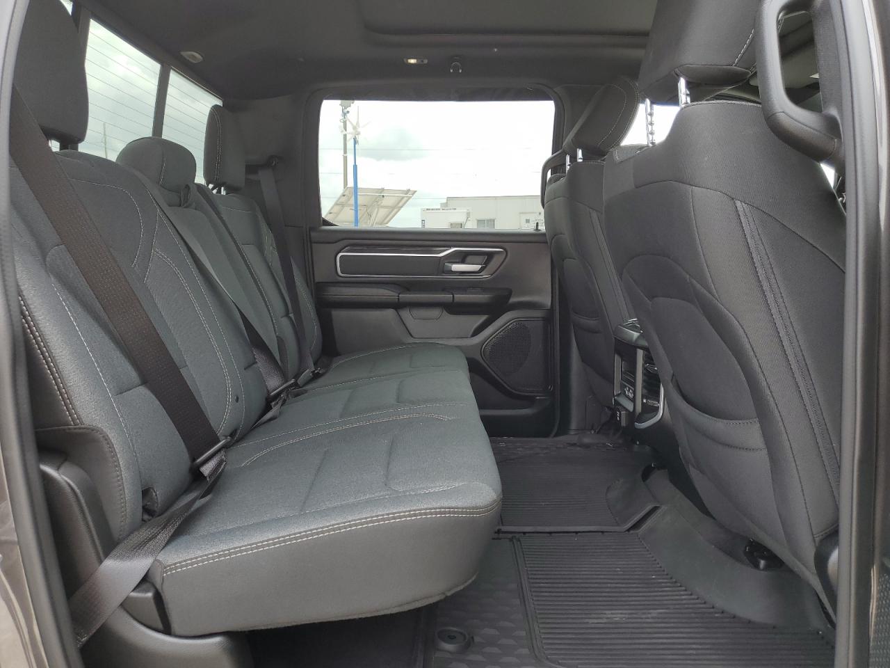 1C6SRFFT4NN130156 2022 Ram 1500 Big Horn/Lone Star