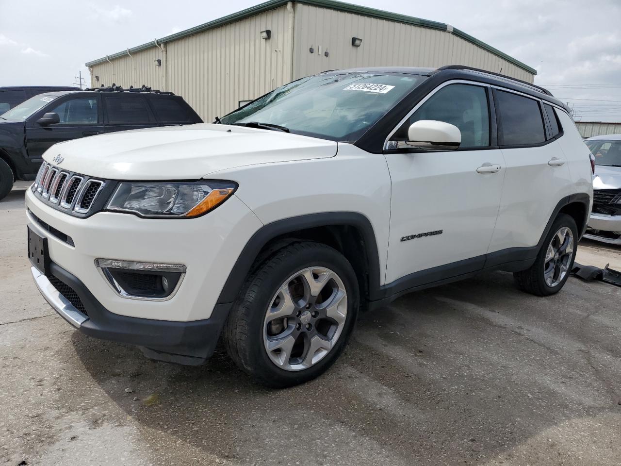 3C4NJDCB0JT432955 2018 Jeep Compass Limited