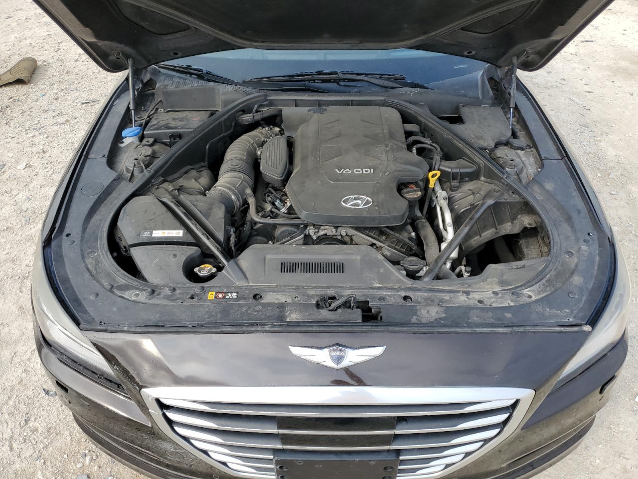 KMHGN4JE5FU022932 2015 Hyundai Genesis 3.8L