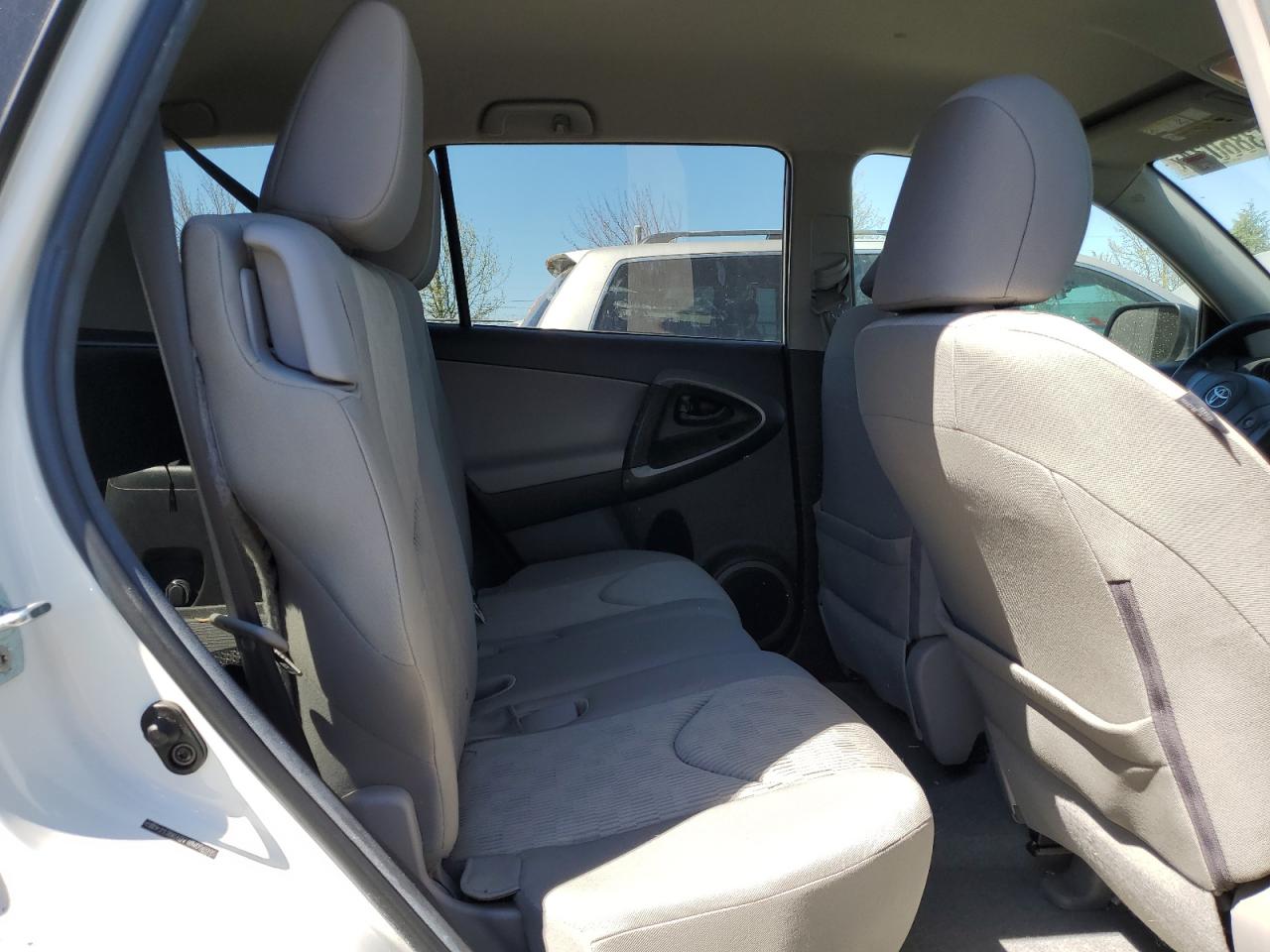 2T3BK4DV1BW056995 2011 Toyota Rav4