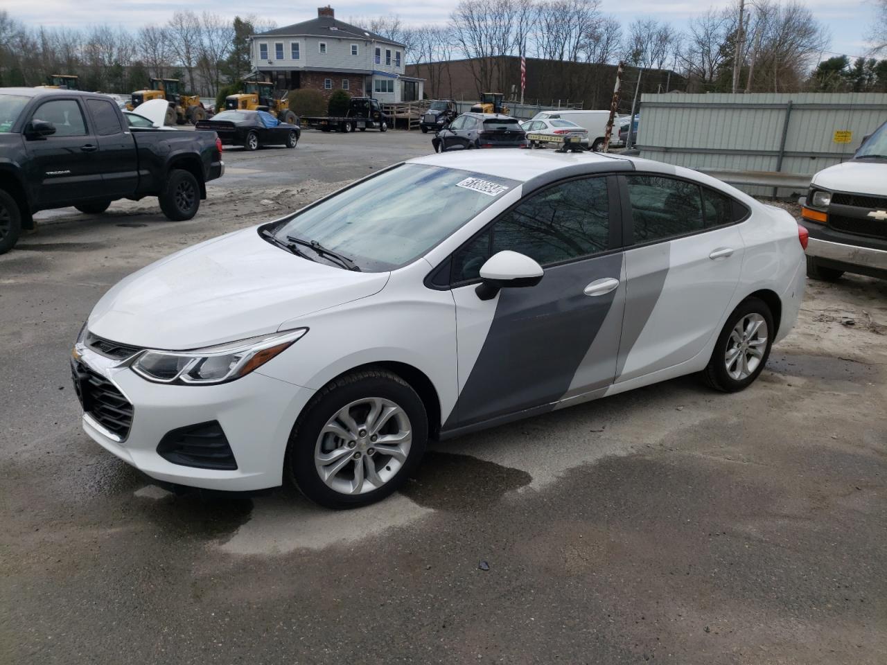 2019 Chevrolet Cruze Ls vin: 1G1BC5SM8K7153127