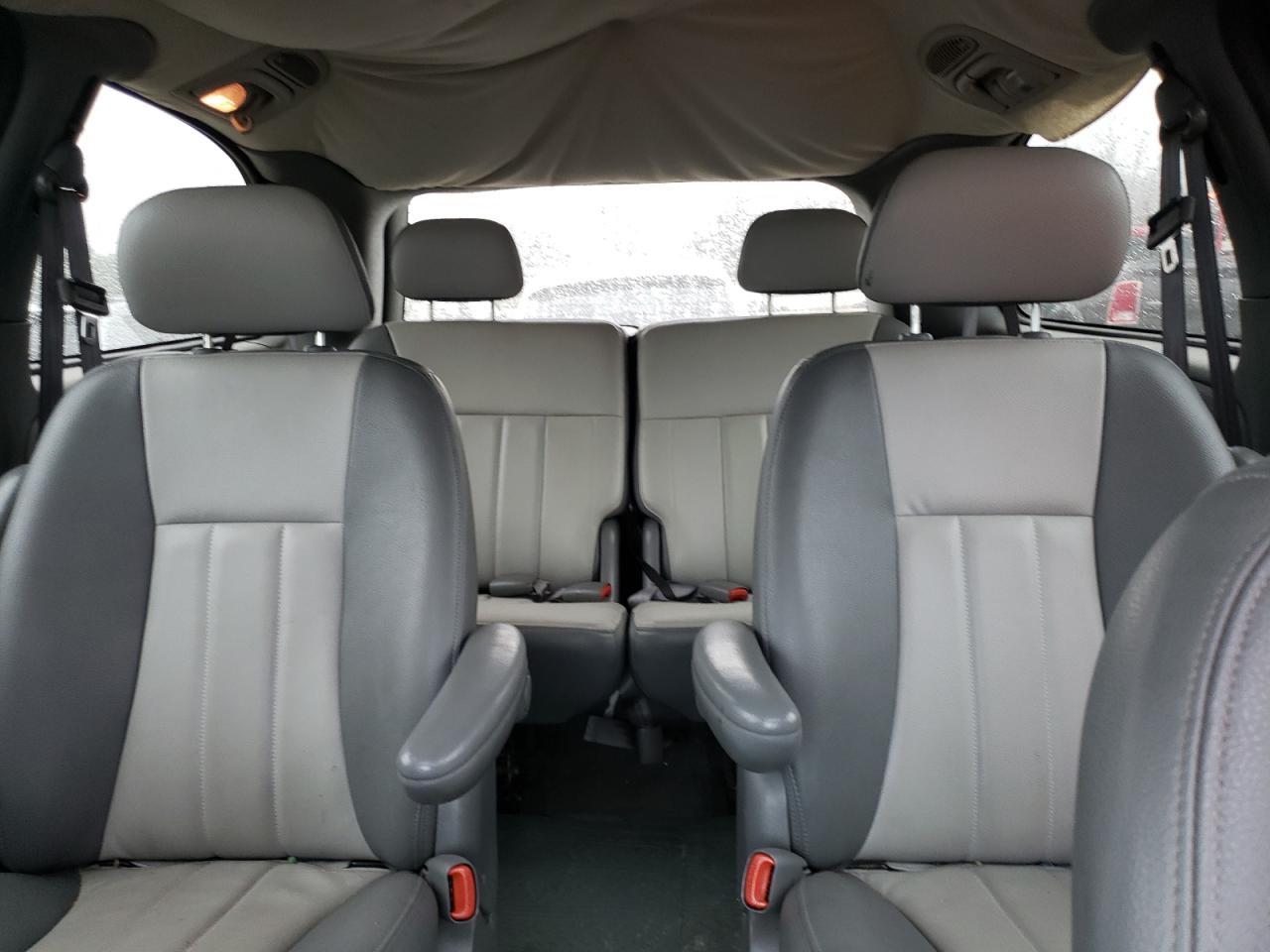 2D4GP44L24R592926 2004 Dodge Grand Caravan Sxt